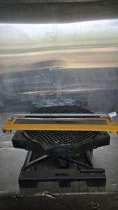 Liebherr Motorhaube links